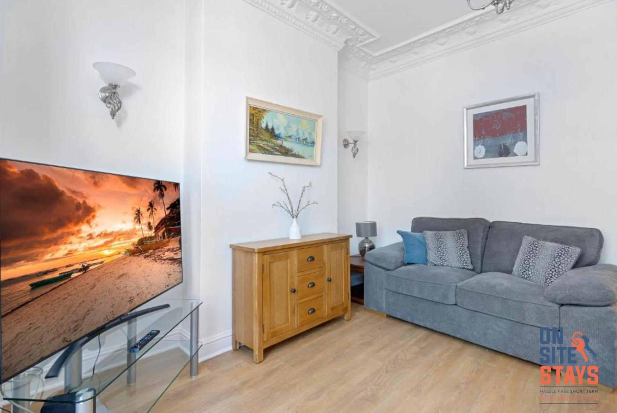 Onsitestays - Tranquil 2 Bedroom Apartment With Large Kitchen, Private Garden Near Wimbledon Station London Exterior foto